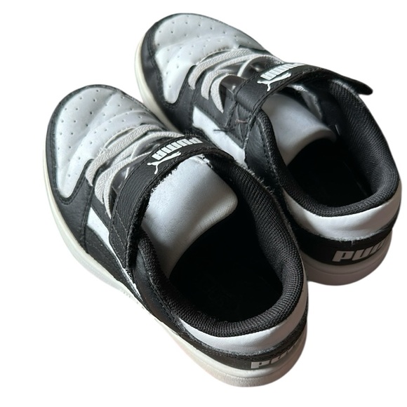 Puma Black and White Sneakers with Velcro Strap Toddler Size 11C - Picture 2 of 6